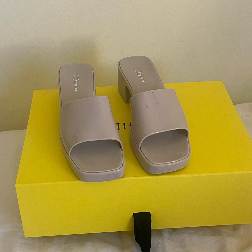 NEVER WORN Jelly Platform Heeled Mules